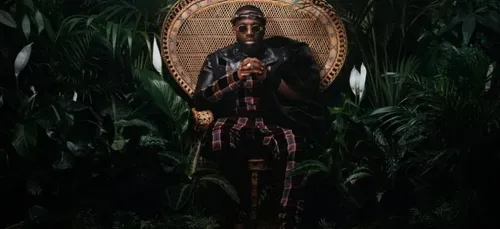 Vegedream : l'incroyable cadeau du rappeur pour son père (vidéo)