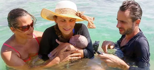 Une Française accouche dans la mer des Caraïbes (vidéo)