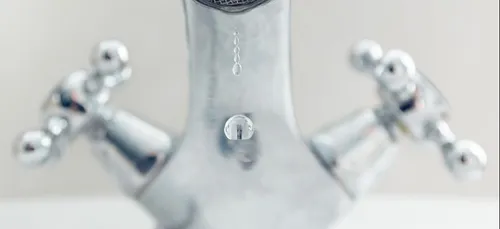 Bordeaux : une importante fuite d'eau créée des difficultés depuis...