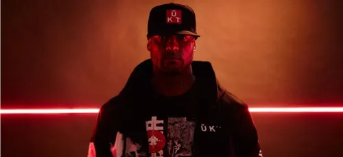 Quand Booba clash violemment Lomepal pour un cliché osé (photo)