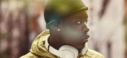 S.Pri Noir est l’égérie de la nouvelle collection PSG x Hugo Boss