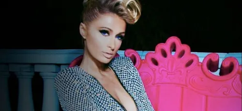 Paris Hilton s'est fiancée ! (Vidéo)