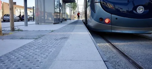 Gironde : des routes inondées et la circulation des trams perturbée
