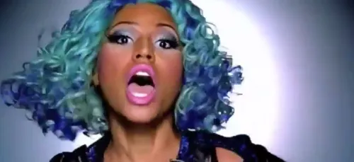 Cardi B rejointe par des rappeuses légendaires sur un mash-up...