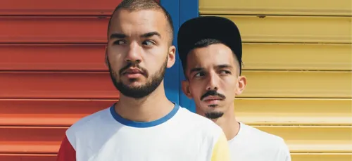 Quand Oli offre à son frère Bigflo un cadeau appartenant à Drake...