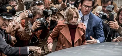 "Tout l'argent du monde": Mark Walhberg payé 1 500 fois plus que...