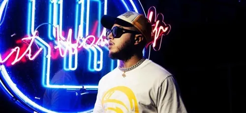 Hamza sort une collection de vêtements en version ultra limitée