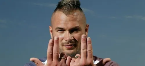 Jul sur le point de sortir encore un nouvel album ? (Photo)