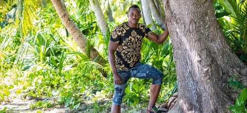 Moussa, l'emblématique candidat de Koh-Lanta, collabore avec de...