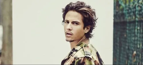 Affaire Sneazzy / Pascal Praud : Nekfeu rappelé à l’ordre par sa...