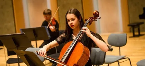 PNL, Booba, Maes : elle reprend les plus grands rappeurs au...