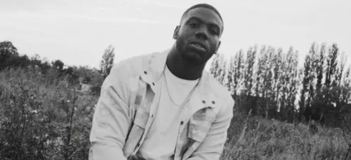 Dinos annonce par surprise la sortie d’un nouvel EP (photo)