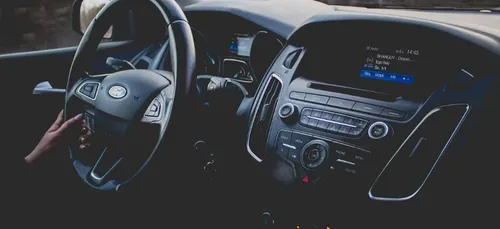 Assurance voiture : l’association UFC-Que Choisir réclame des...