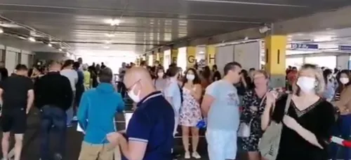 Foule au Ikea de Bordeaux Lac : les internautes sont choqués (vidéo)