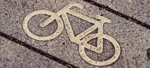 Bordeaux : les pistes cyclables post-confinement vont rester en...