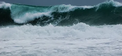 Nouvelle-Aquitaine : avis de forte houle sur le littoral