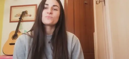 Elle reprend « Djadja » d’Aya Nakamura en espagnol et affole la...