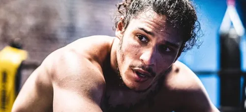 Hatik lâche un nouvel inédit intitulé "West Indies" (vidéo)