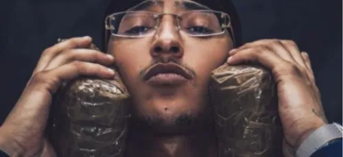 « Rap Catéchisme » : la collaboration d’Alpha Wann et Freeze...