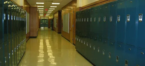 Saint-Médard-en-Jalles : un jeune pénètre dans un lycée armé d'un...
