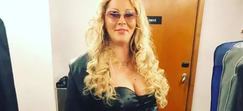 Loana battue par son ex, elle dévoile son corps couverts...