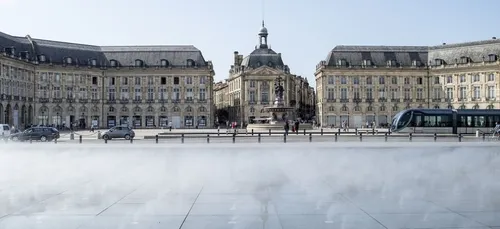 Bordeaux : le scooter en libre-service débarque