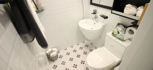 Son appartement se remplit d’excréments à cause d’une canalisation...