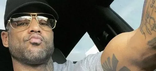 En voiture, Booba balance un nouvel extrait de son futur album et...