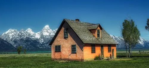 Il dépense 145 000 euros pour une maison qui n'existe pas !