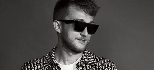 "Mon fils se ch*e dessus" : Vald explique comment il a perdu un...