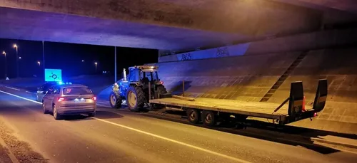 Ivre, un conducteur tente de semer la police au volant de son...