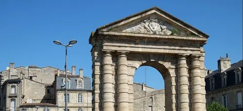 Bordeaux : les étudiants invités à rester chez eux