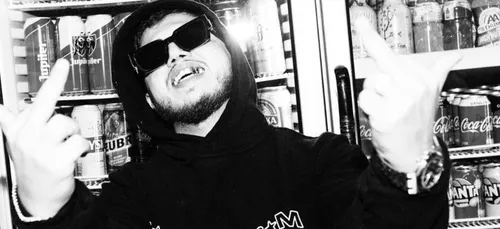 Hamza balance l'extrait d'un morceau inédit sur les réseaux sociaux...