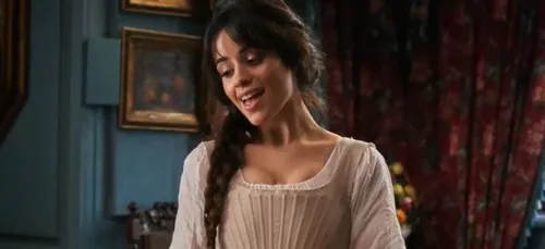 Cendrillon : première bande-annonce du film avec Camila Cabello...