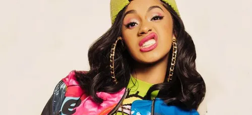Cardi B change radicalement de tête ! (Vidéo)