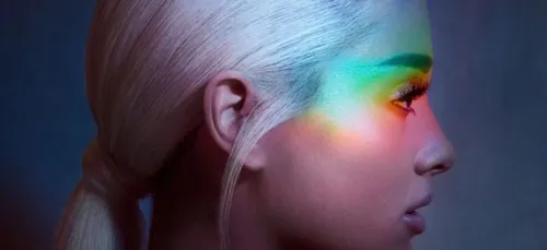 Ariana Grande : son nouveau clip en hommage aux victimes de...
