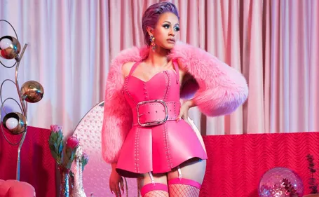 Cardi B annule subitement la promotion de son album (Vidéo)