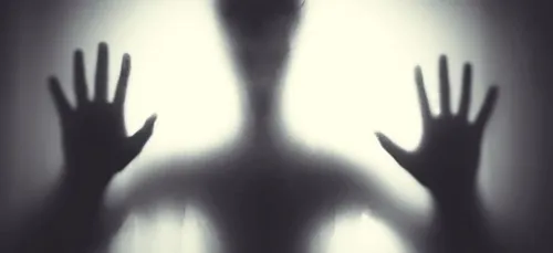 Après la mort d’un homme, elle découvre un détail terrifiant sur...