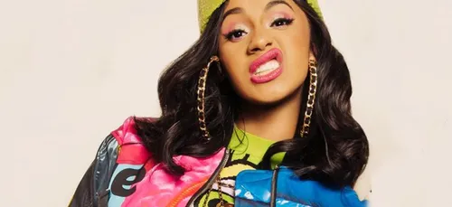 Cardi B : enceinte, elle évite un grave accident en coulisses (Vidéo)