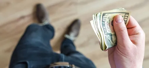 Couple : les hommes riches ne sont pas fiables en amour