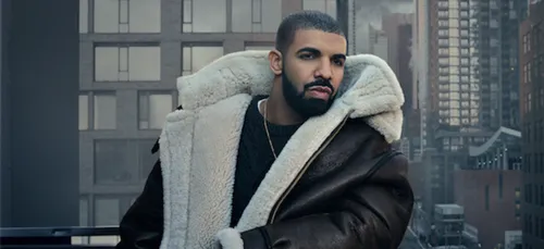 Drake dévoile une photo de lui bébé pour la fête des mères (Photo)