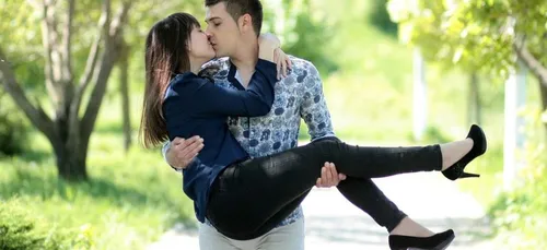 Couple : les positions sexuelles idéales pour les paresseux