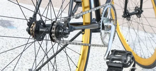 Pont Mitterrand à Bordeaux : les cyclistes demandent une nouvelle...