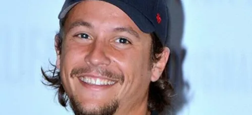 Le " Black Album " de Nekfeu fuite sur les réseaux sociaux