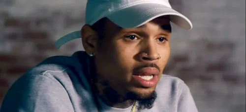Chris Brown raconte son altercation avec Rihanna dans un...