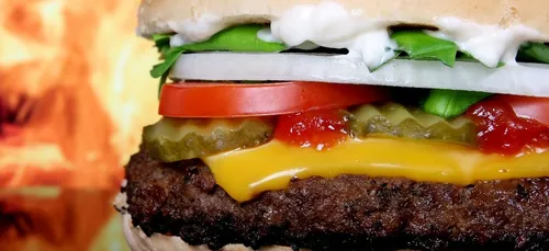 Un fast-food propose un menu à 5 000 calories et choque la toile