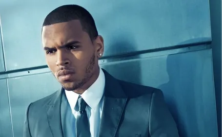 Chris Brown : un youtubeur veut se battre contre lui sur un ring !...