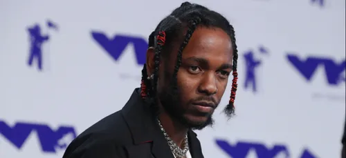 Kendrick Lamar n’aura pas permis d'oublier les blagues pourries de...