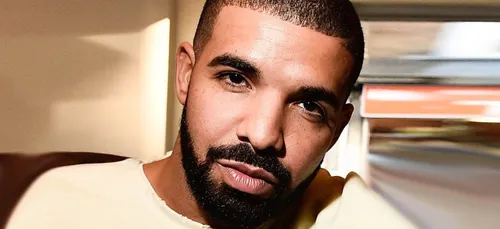 Drake est-il en couple avec l'ex-copine du rappeur Tyga ? (Photos)