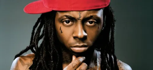 Lil Wayne menace de tuer des spectateurs lors d’un concert (vidéo)